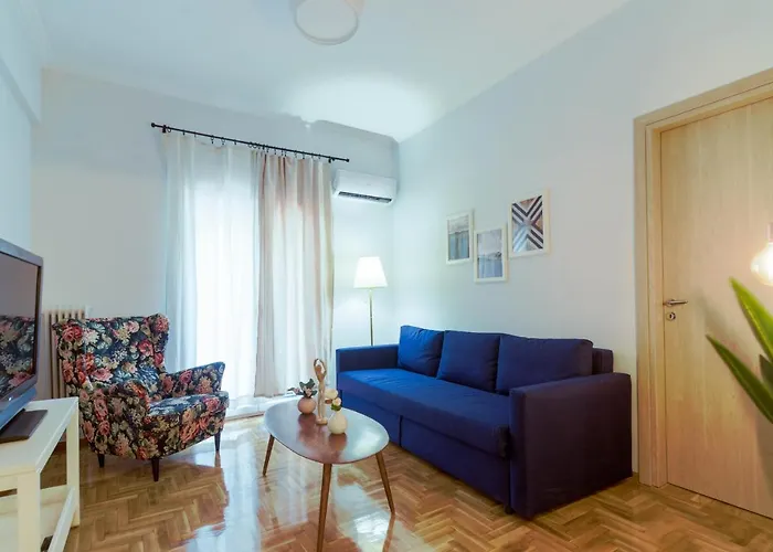 Adorable 2 Bedroom Close To Ancient City Center